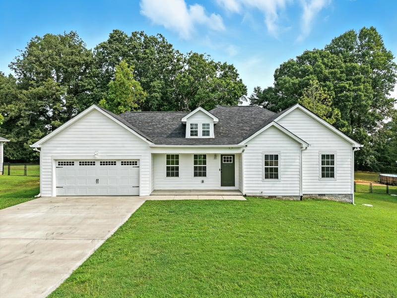 329 Diane Loop, White Bluff, TN 37187