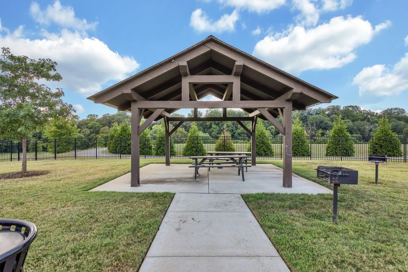 609 Taylor Bend Rd, Columbia, TN 38401