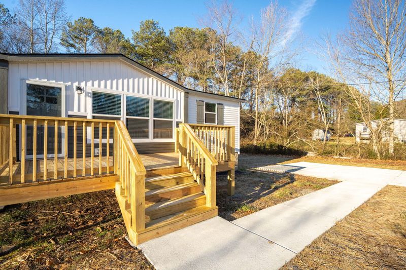 129 Lamoian Dr, Tunnel Hill, GA 30755