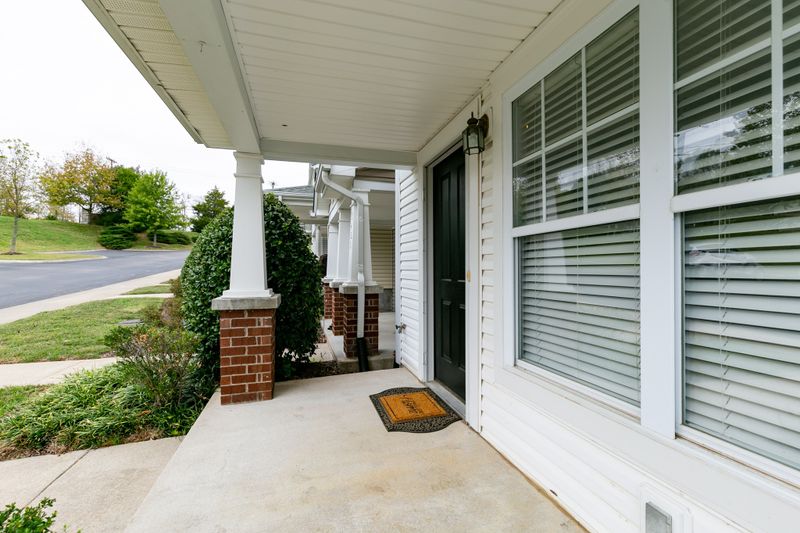 3425 Harpeth Springs Dr, Nashville, TN 37221