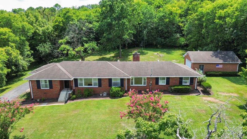 120 Bay Dr, Hendersonville, TN 37075
