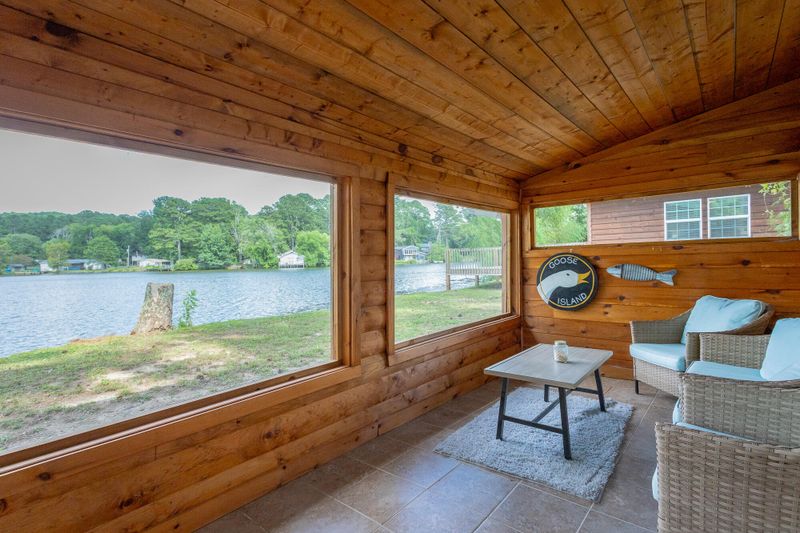 1352 Peggy Ln, Tunnel Hill, GA 30755