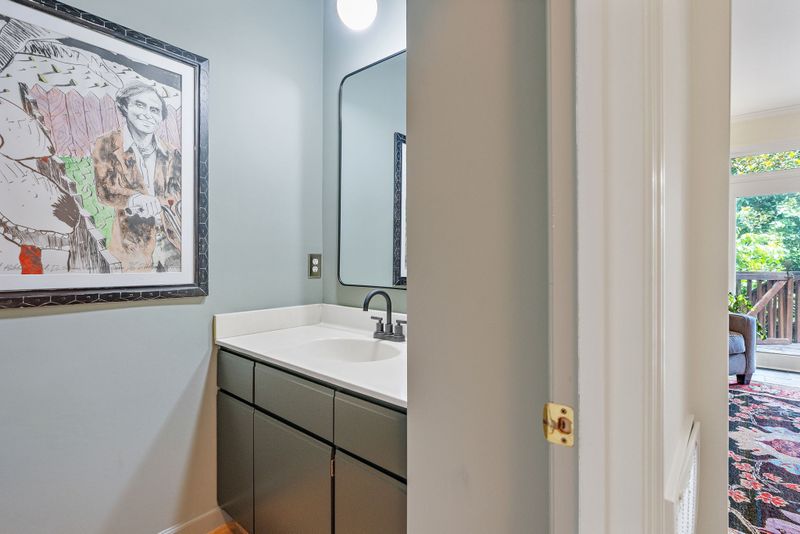 4234 Lone Oak Rd, Nashville, TN 37215