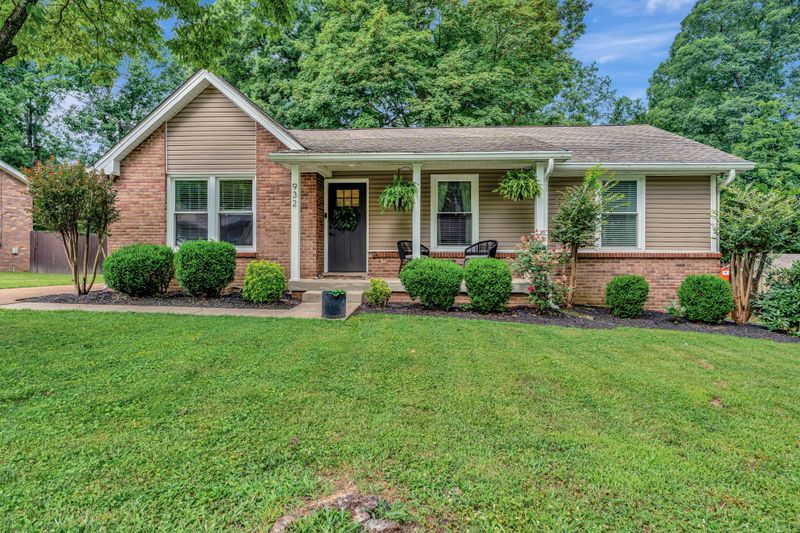 932 Wemberton Dr, Nashville, TN 37214