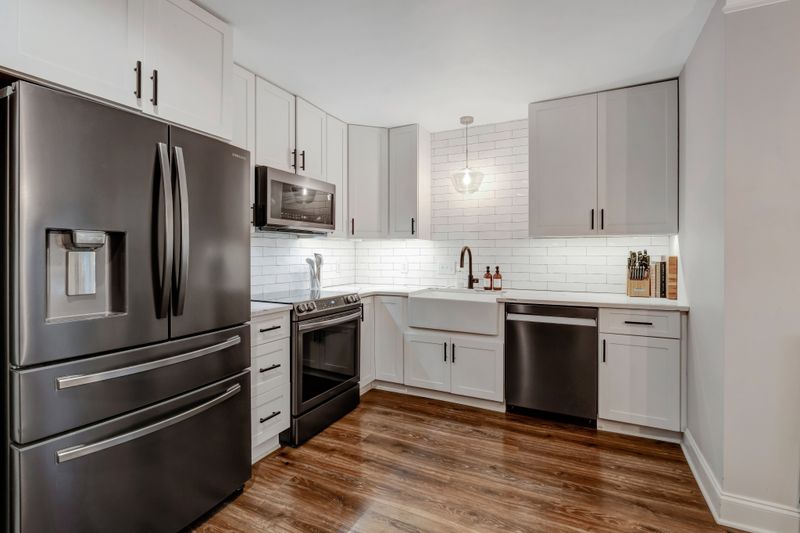 932 Wemberton Dr, Nashville, TN 37214