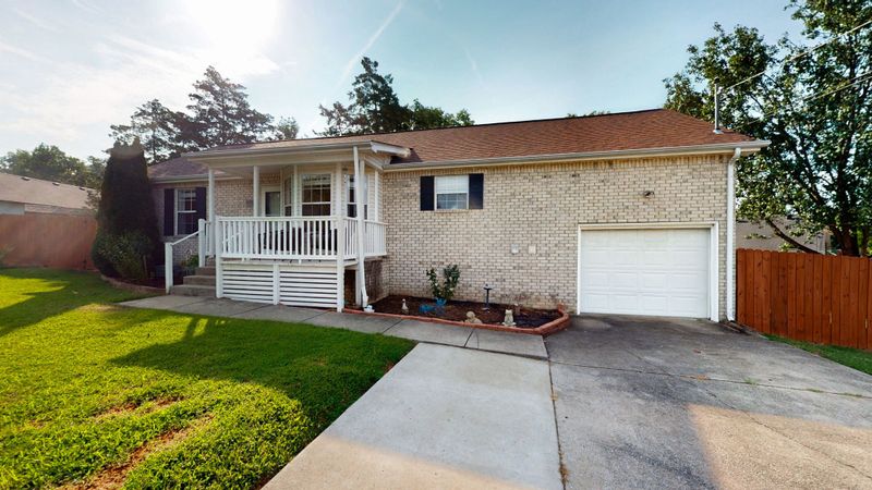 1305 Reinfield Ct, Smyrna, TN 37167