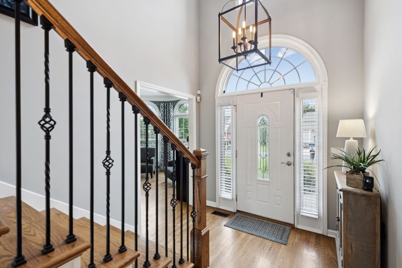 1919 Nightwalk Ct, Murfreesboro, TN 37130