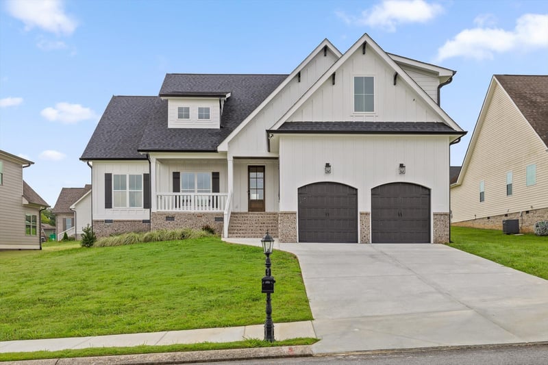 162 Bending Oak Dr, Chickamauga, GA 30707