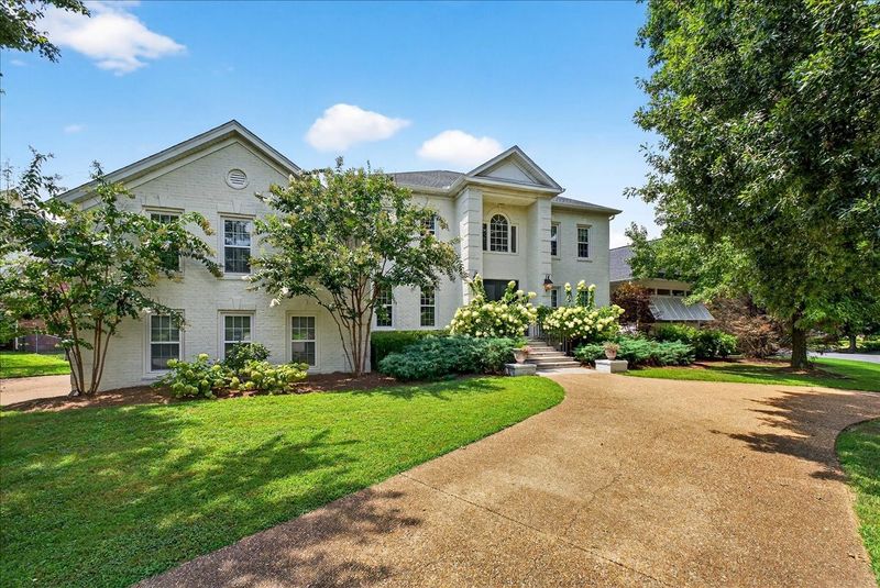501 Sandpiper Cir, Nashville, TN 37221