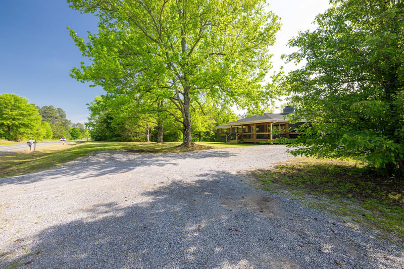 1113 Mount Vernon Rd, Tunnel Hill, GA 30755