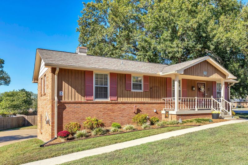 900 Cointreau Dr, Hermitage, TN 37076