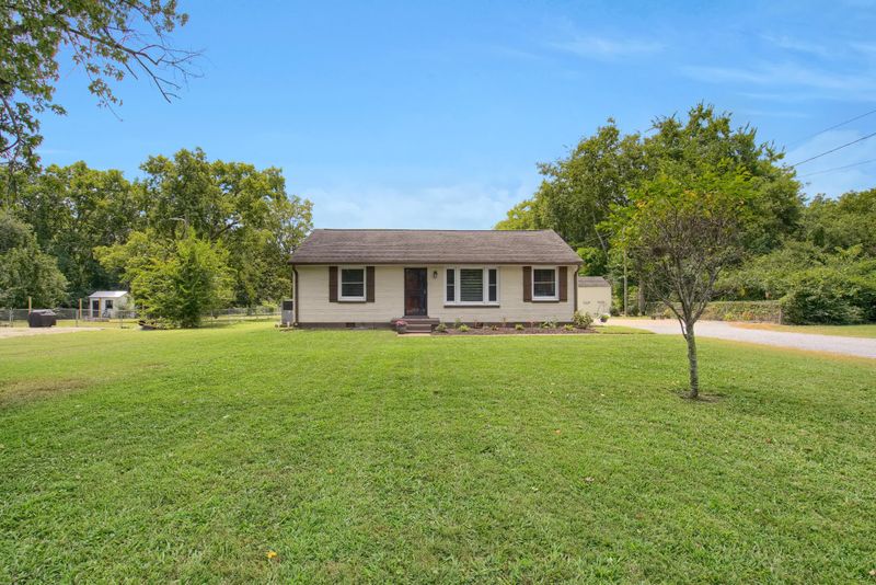 3909 Tucker Rd, Nashville, TN 37218