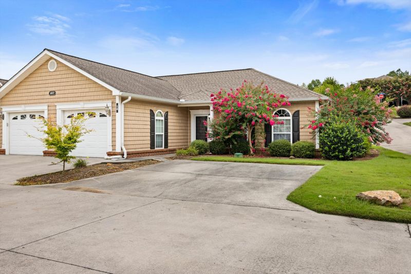 897 E Summit Dr #14, Dalton, GA 30721