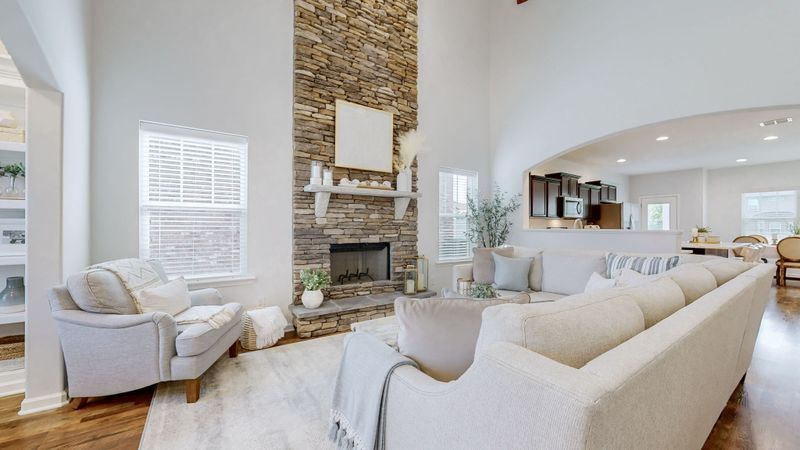 1009 Selous Dr, Murfreesboro, TN 37128