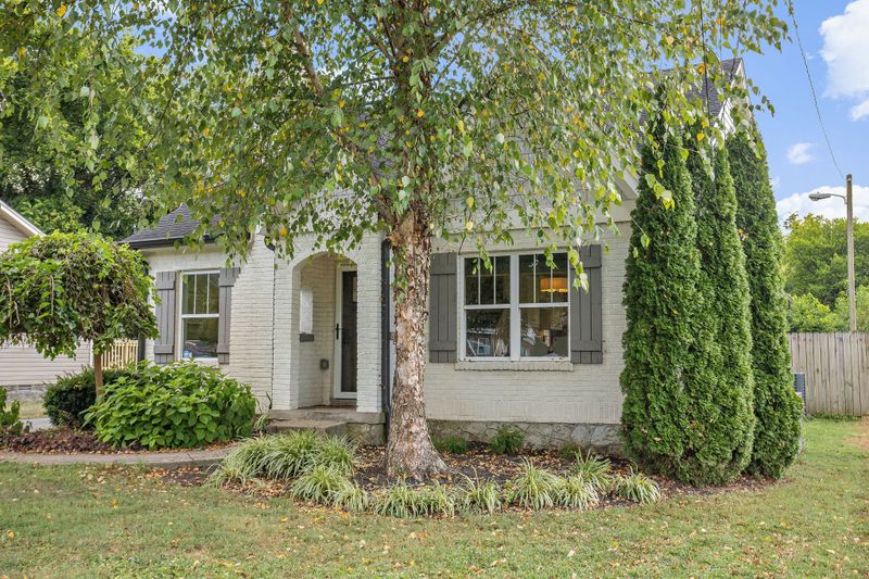 928 Cahal Ave, Nashville, TN 37206