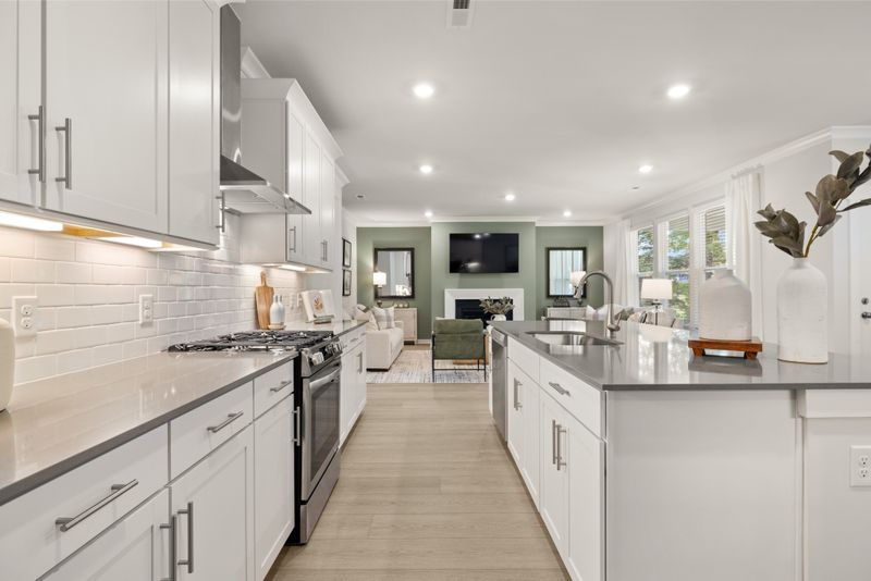 1106 Essem Dr, Murfreesboro, TN 37130