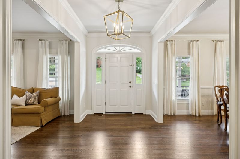 216 Bramerton Ct, Franklin, TN 37069