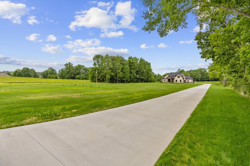724 Bradshaw Rd, Lebanon, TN 37087