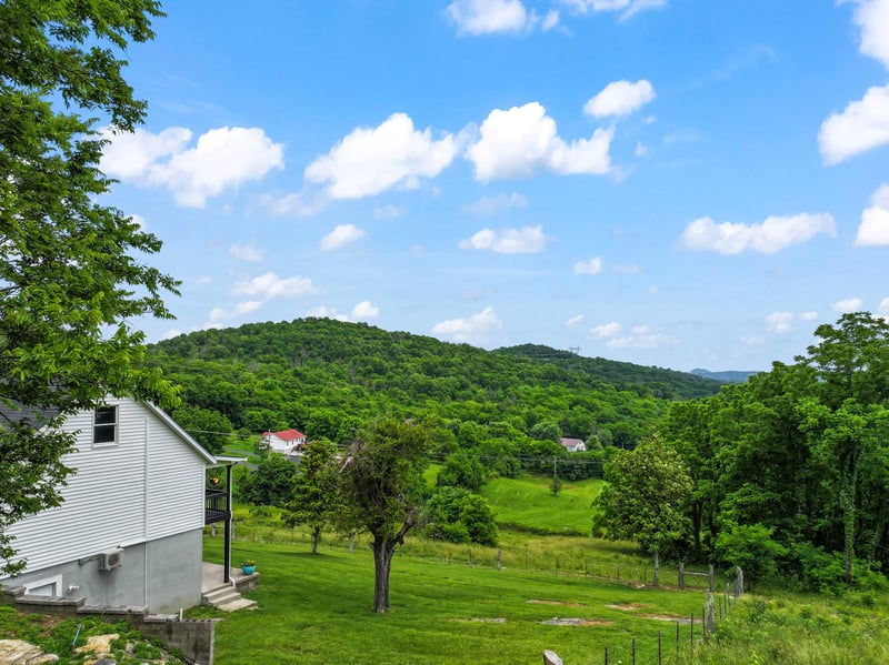 179 Ward Hollow Rd, Brush Creek, TN 38547