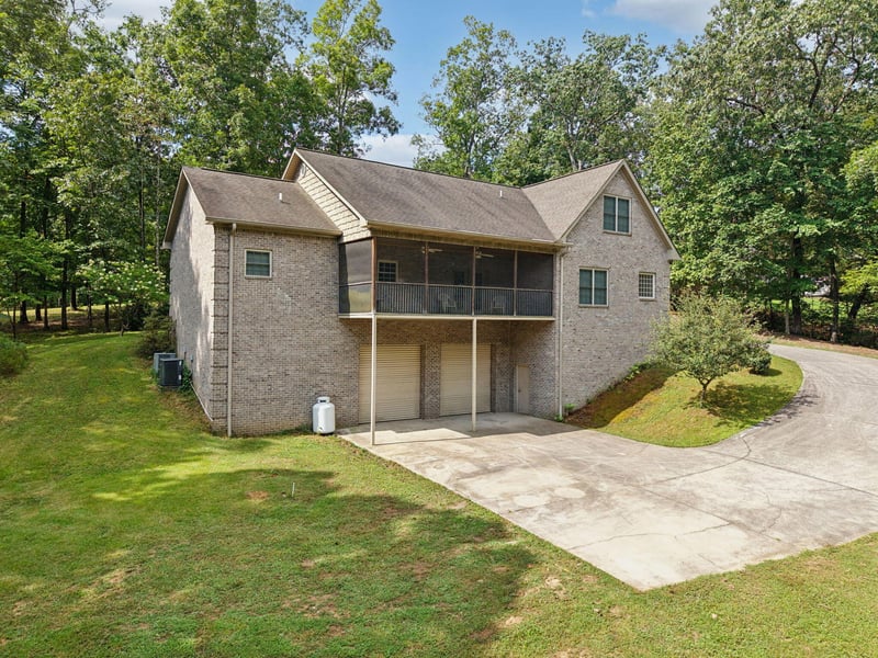 5019 Village Dr, Cohutta, GA 30710