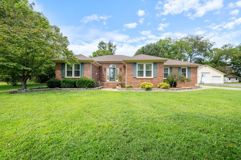 214 Juniper Dr, Murfreesboro, TN 37129