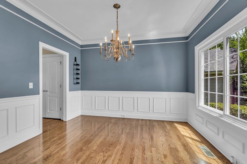 2158 Oak Hill Dr, Murfreesboro, TN 37130