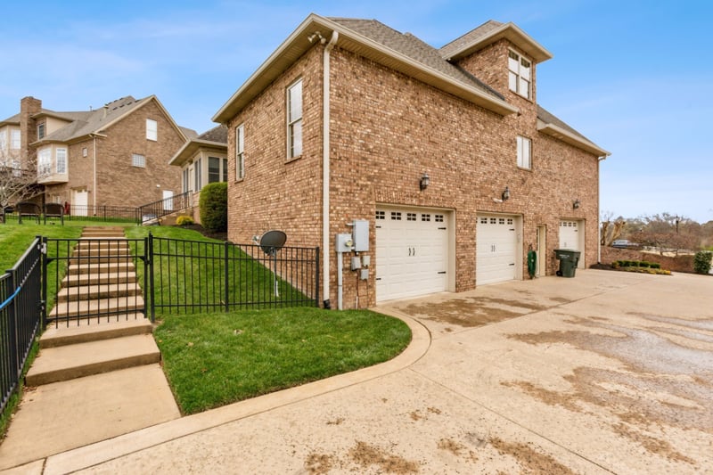 1549 Stokley Ln, Old Hickory, TN 37138