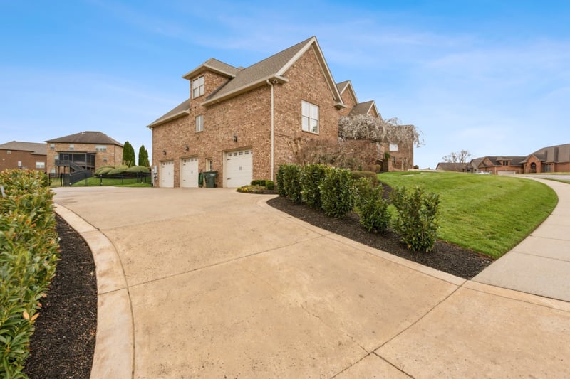 1549 Stokley Ln, Old Hickory, TN 37138