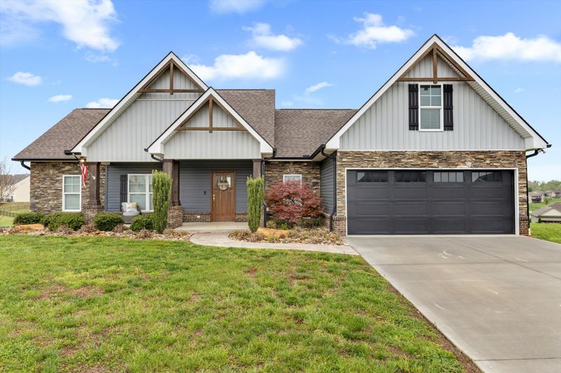 2891 Alden Glenn Ct, Sevierville, TN 37876