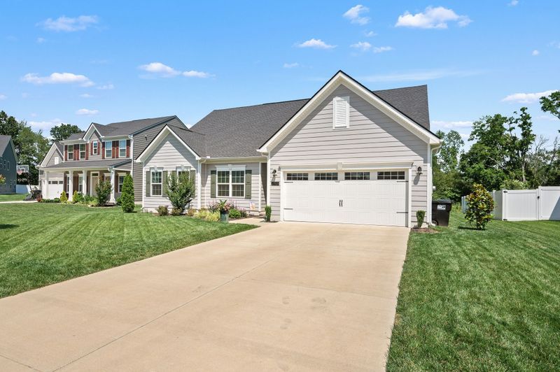 2713 Greenview Dr, Murfreesboro, TN 37128