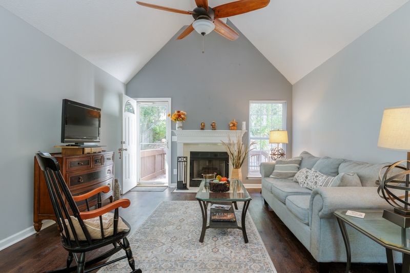 110 Redbud Dr, Hendersonville, TN 37075