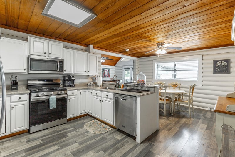 635 Cook Rd, La Fayette, GA 30728