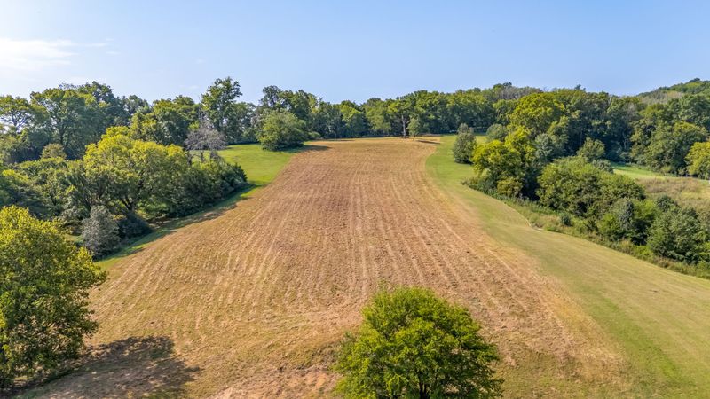 2868 Pullens Mill Rd, Culleoka, TN 38451