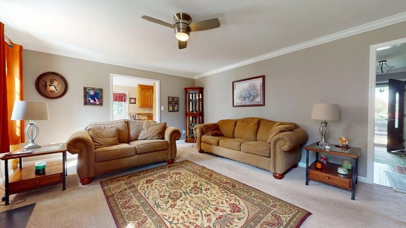 1246 Hartsfield Dr, Columbia, TN 38401