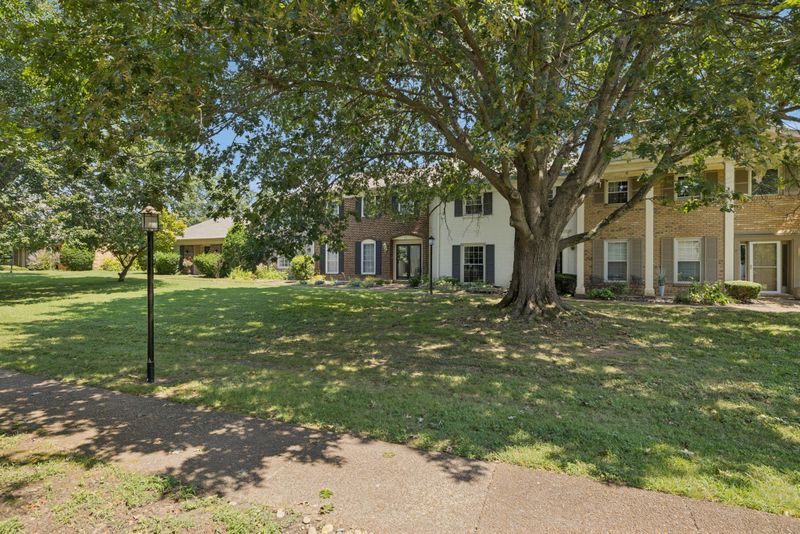 225 Plantation Ct, Nashville, TN 37221