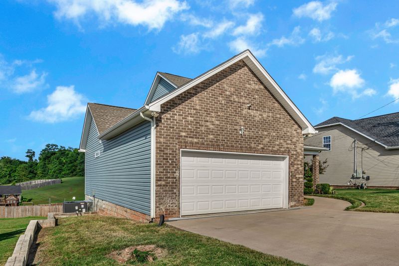 1300 Goodmorning Dr, Nashville, TN 37207