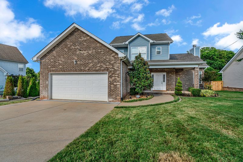 1300 Goodmorning Dr, Nashville, TN 37207