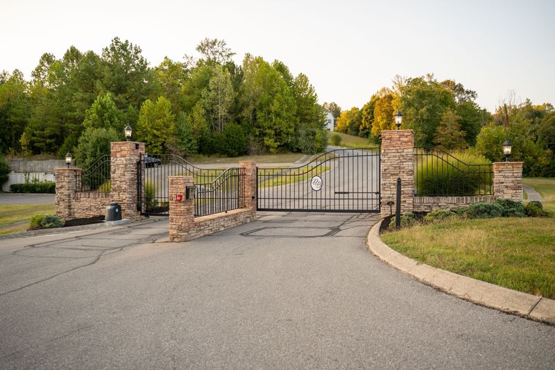 4015 Ironwood Dr, Greenbrier, TN 37073
