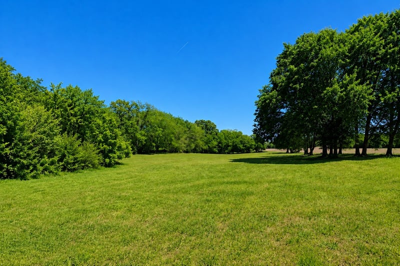 4628 Hwy 31w, Cottontown, TN 37048