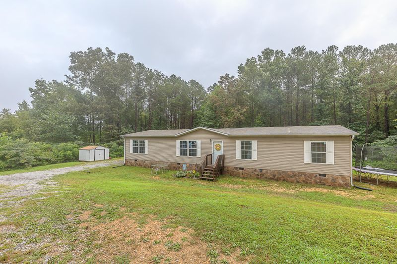 532 E Garden Farm Rd, Rossville, GA 30741