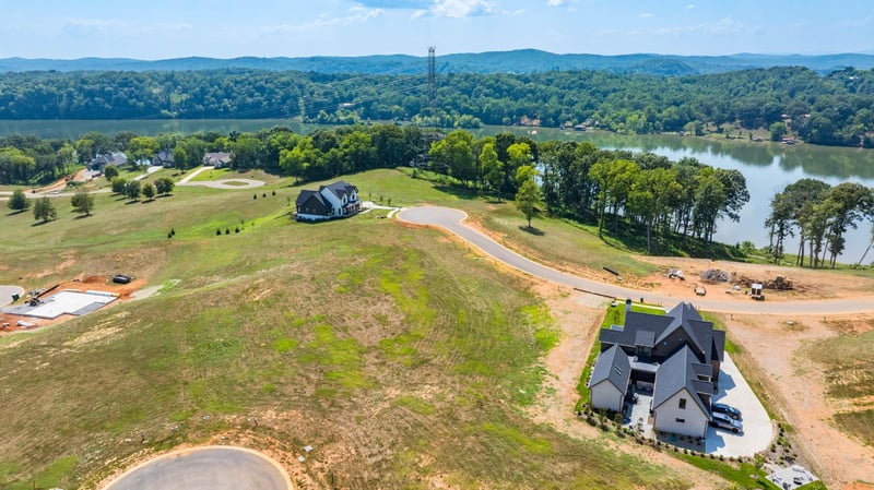 603 Firefly Dr, Loudon, TN 37774