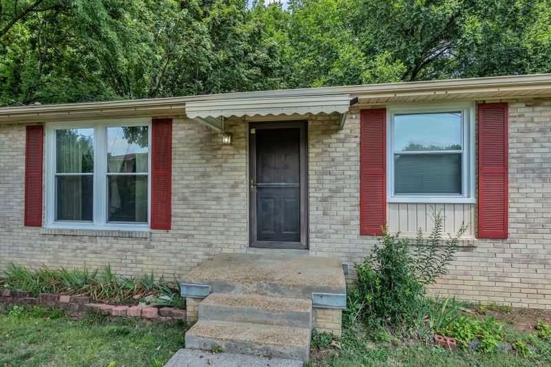 174 Brenda Ln, Antioch, TN 37013