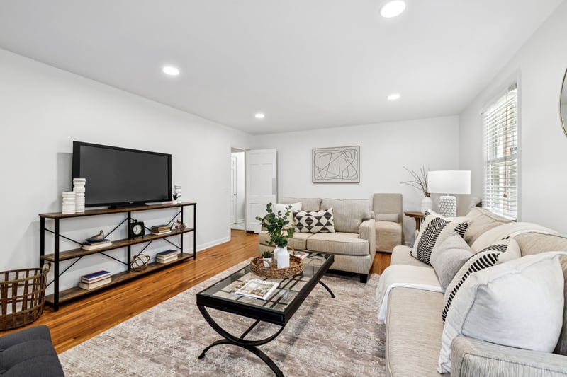 2502 W Linden Ave, Nashville, TN 37212