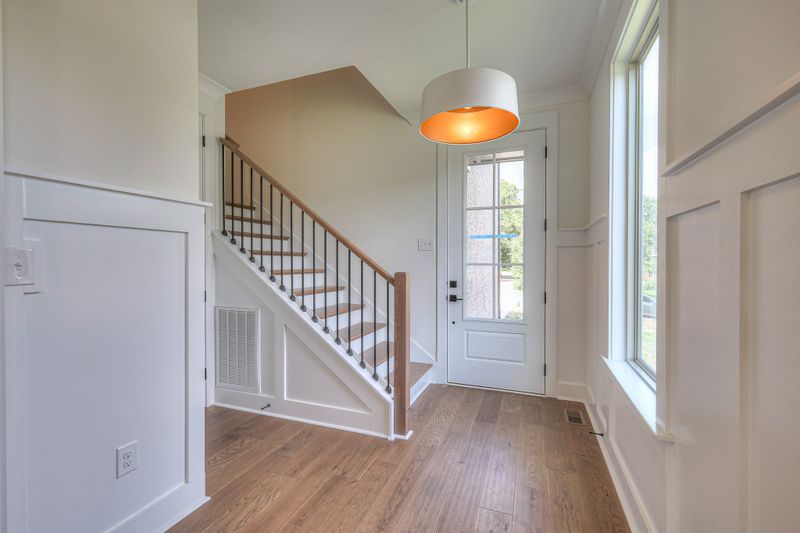 601 Galaxie Dr, Nashville, TN 37209