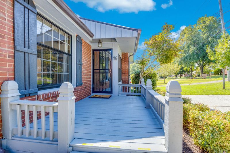2338 Dennywood Dr, Nashville, TN 37214