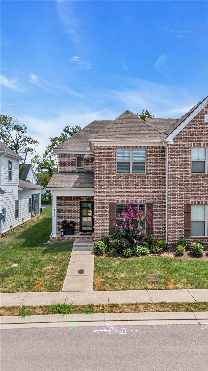 2141 Hospitality Ln, Murfreesboro, TN 37128