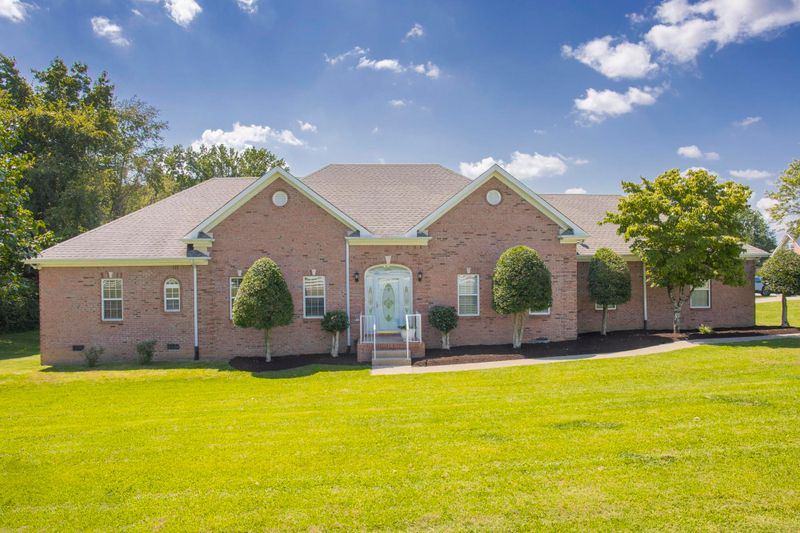 259 Allen Dr, Greenbrier, TN 37073