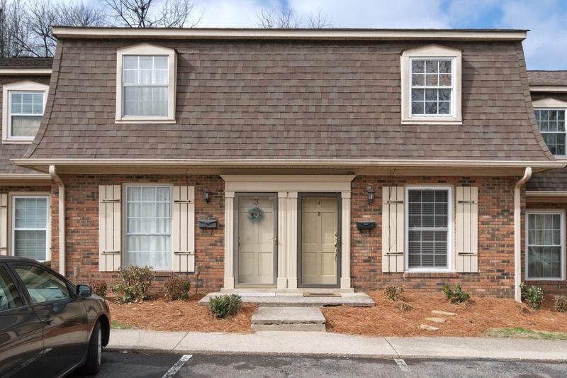 1100 W Main St #F4, Franklin, TN 37064