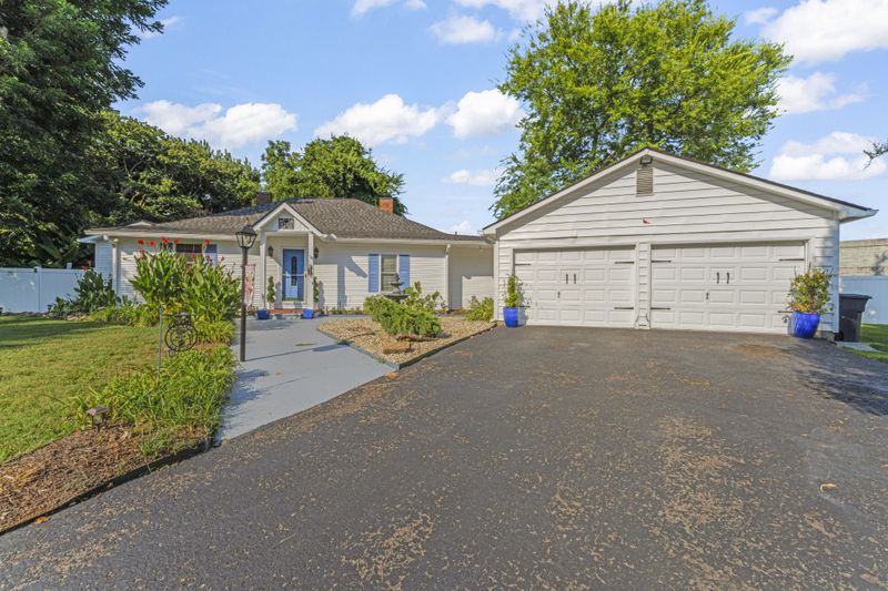 165 Rivergate Dr, Franklin, TN 37064