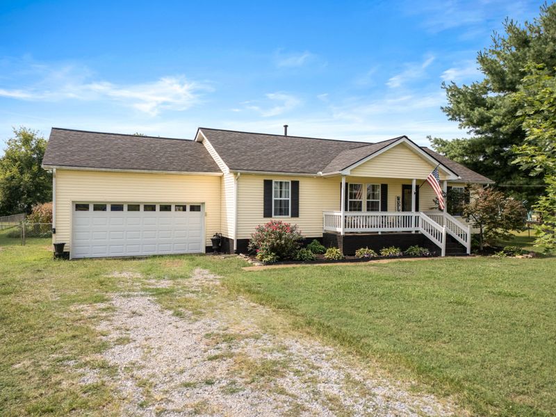1821 Thompson Rd, Murfreesboro, TN 37128